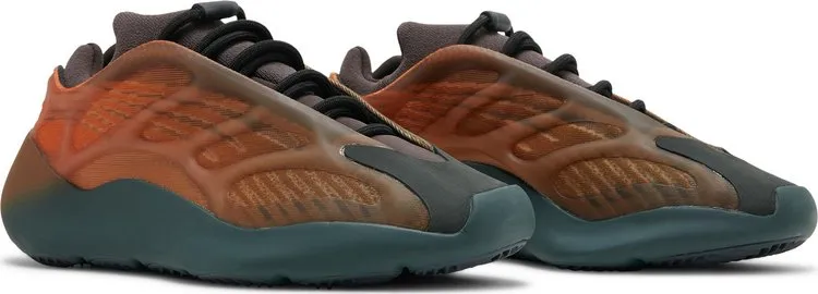 Adidas Yeezy 700 V3 'Copper Fade' sneakers, brown