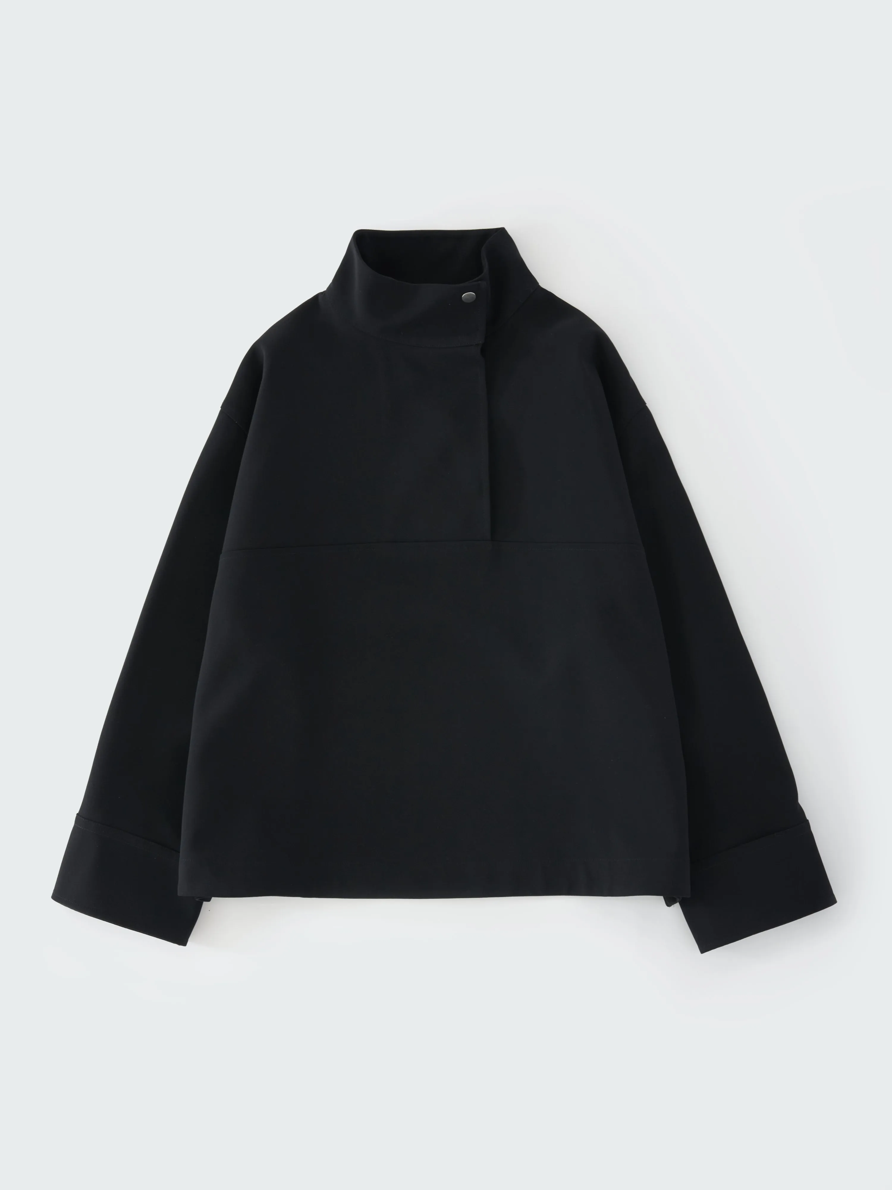 Loder Pullover in Black