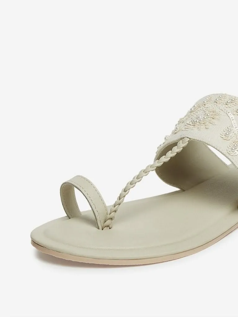 LUNA BLU Off White Faux-Pearl Kolhapuri Sandals