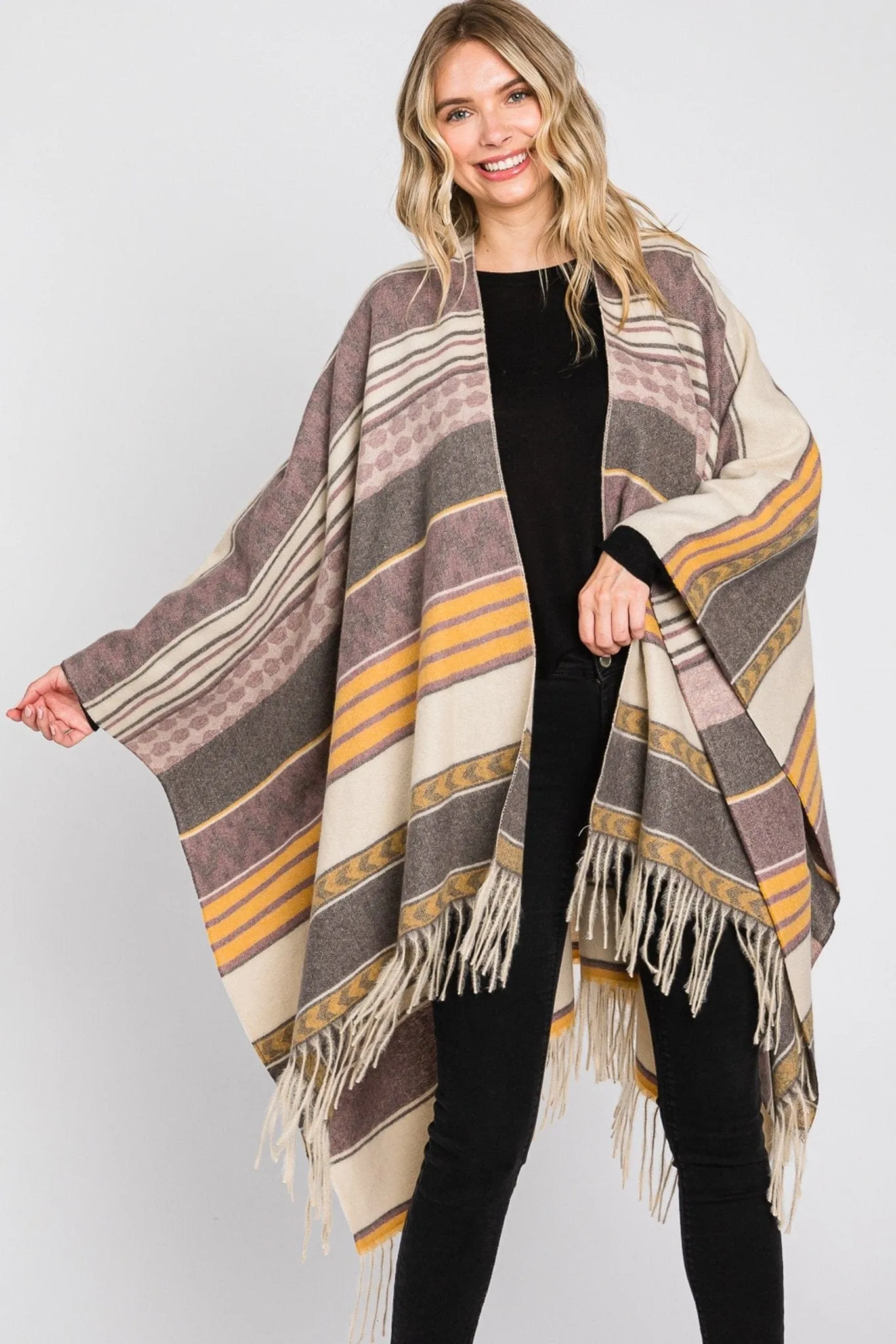 MS0312 Camila Aztec Print Fringe Ruana