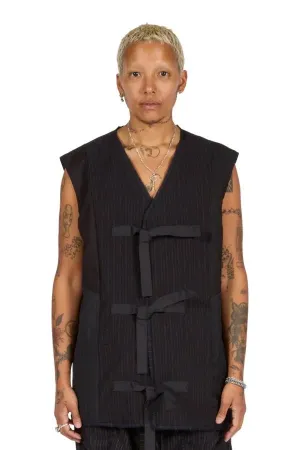 The Oversize Tie Vest